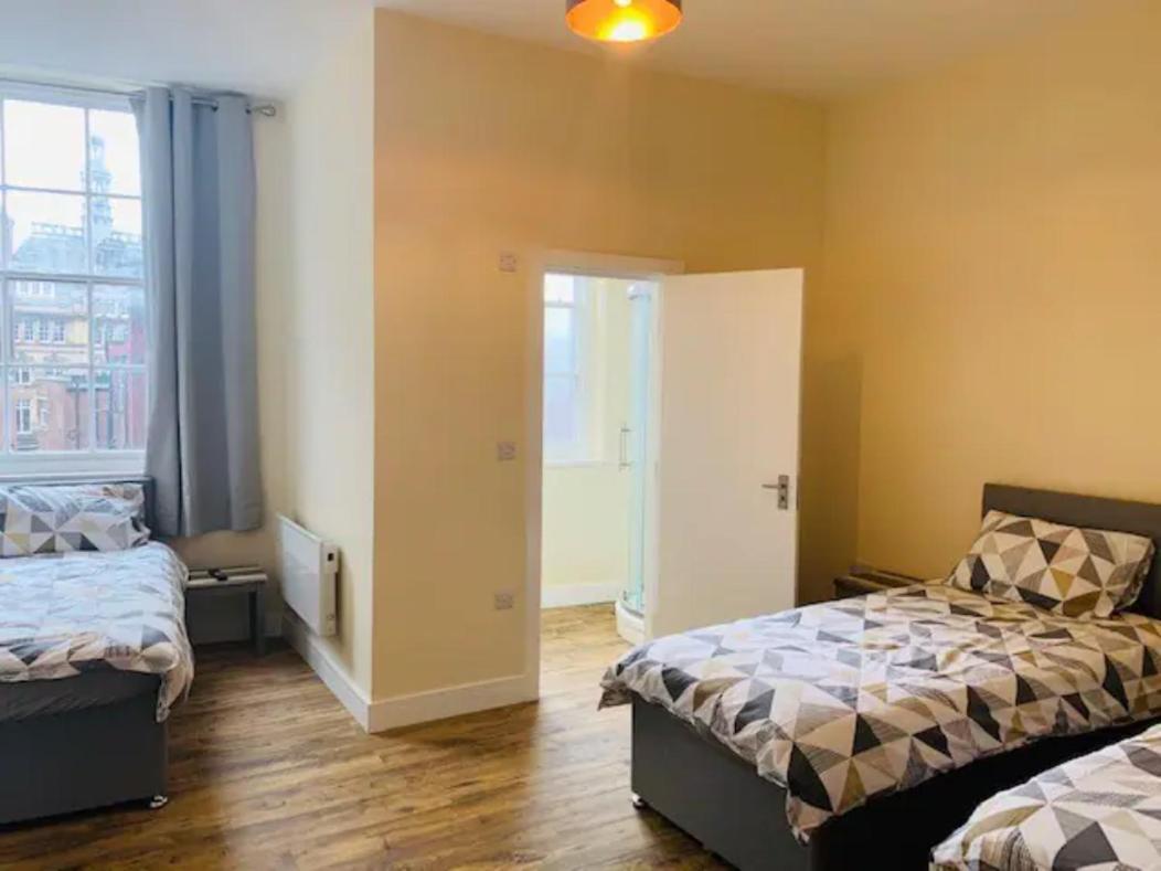 לידס 8 Fish Street, Budget City Centre Accomodation מראה חיצוני תמונה