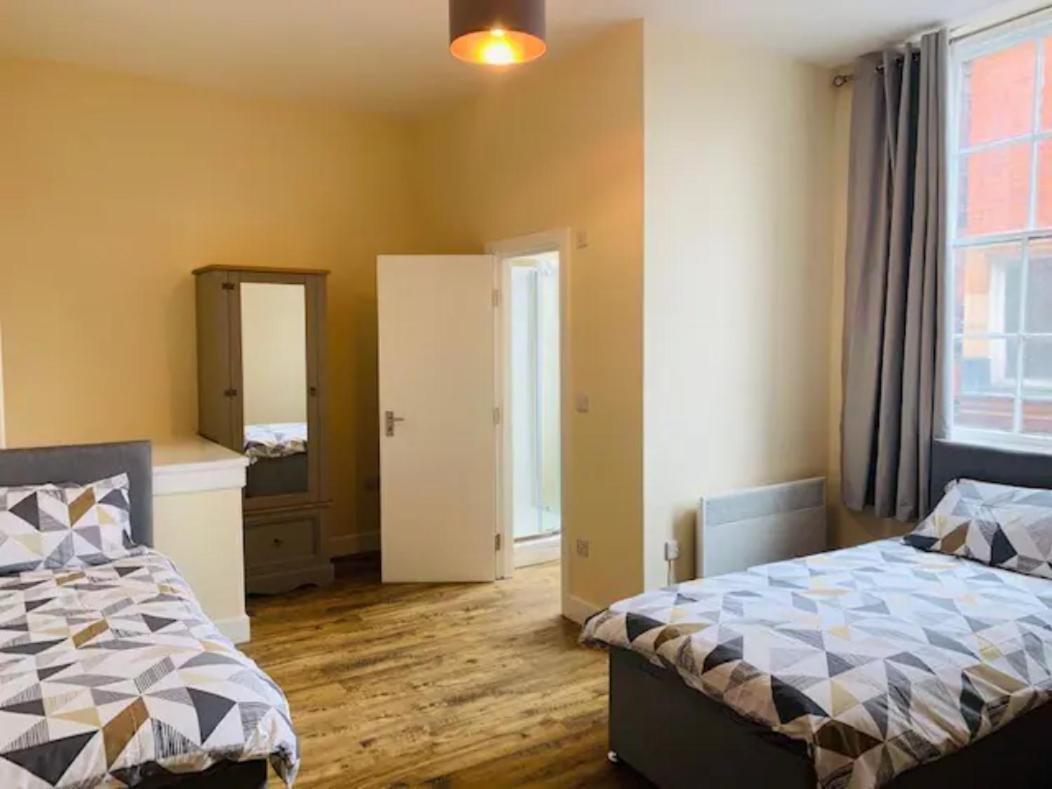 לידס 8 Fish Street, Budget City Centre Accomodation מראה חיצוני תמונה